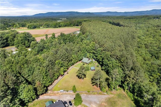 139 Zayas Trail, Dobson, NC 27017