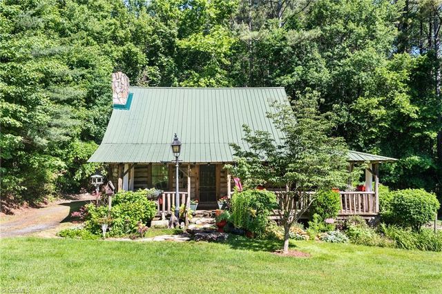 139 Zayas Trail, Dobson, NC 27017