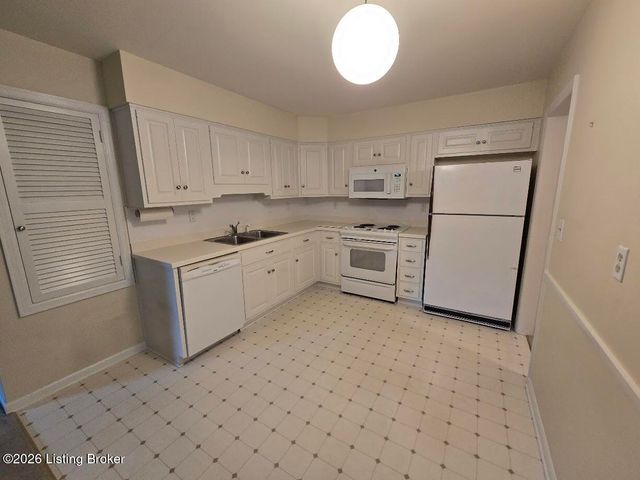 2418 Westwood Ave, Louisville, KY 40220