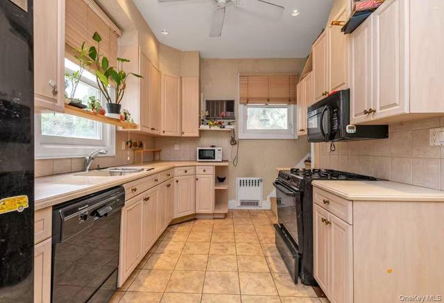 38-19 223rd St, Bayside, NY 11361