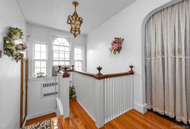 38-19 223rd St, Bayside, NY 11361