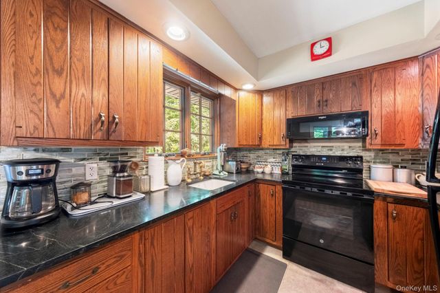 159 S Shore Drive, Wurtsboro, NY 12790