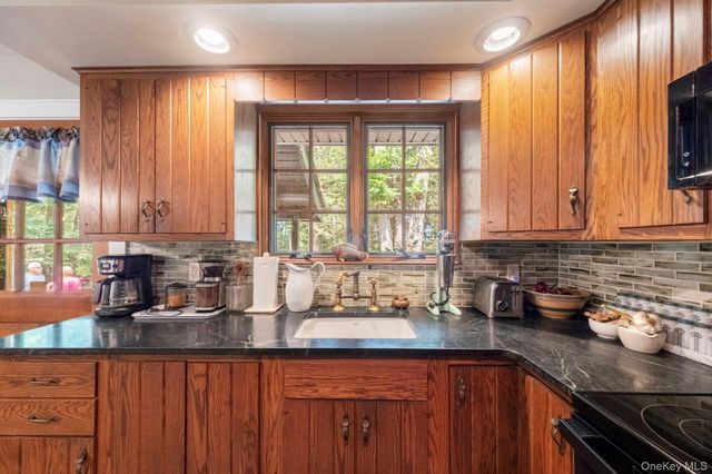 159 S Shore Drive, Wurtsboro, NY 12790