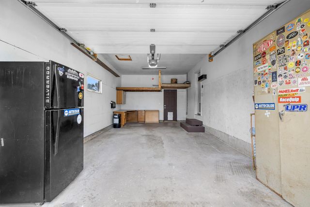 409 19TH ST SE, Minot, ND 58701