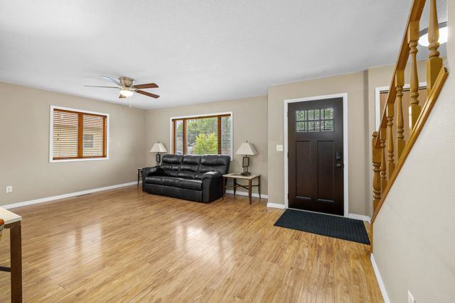 409 19TH ST SE, Minot, ND 58701