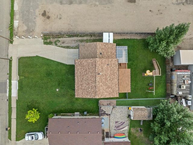 409 19TH ST SE, Minot, ND 58701