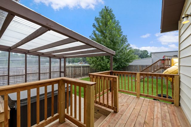 409 19TH ST SE, Minot, ND 58701