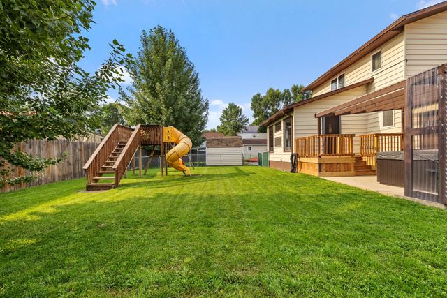 409 19TH ST SE, Minot, ND 58701