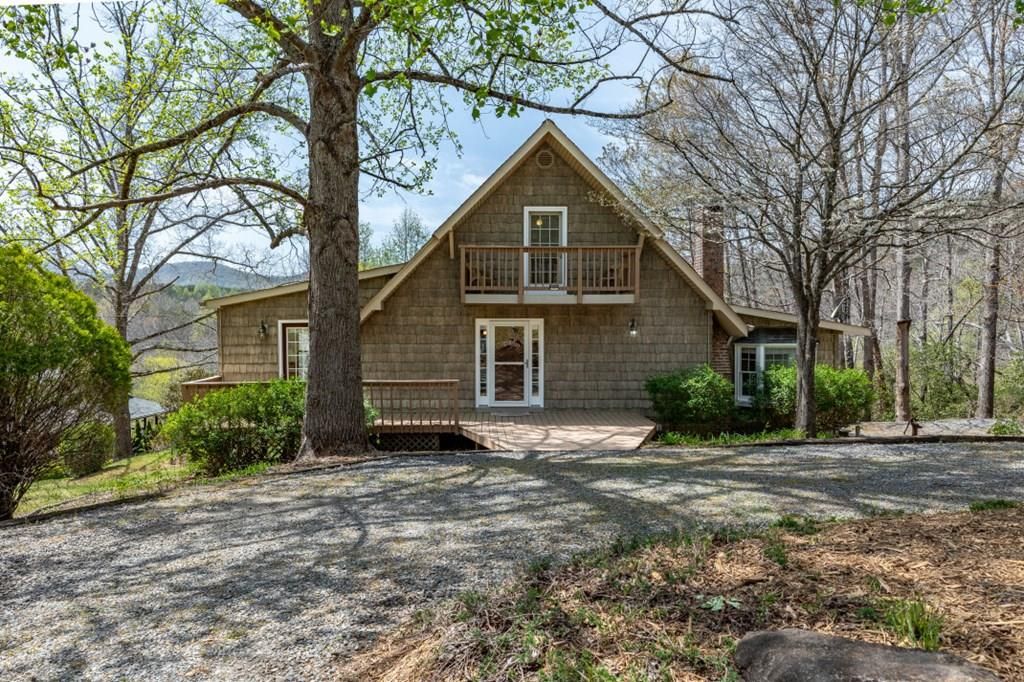 1739 Settlement Road, Young Harris, GA 30582