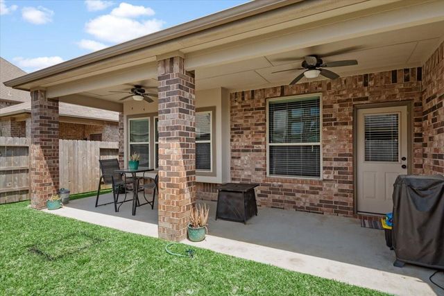 10022 Open Slope Court, Humble, TX 77396