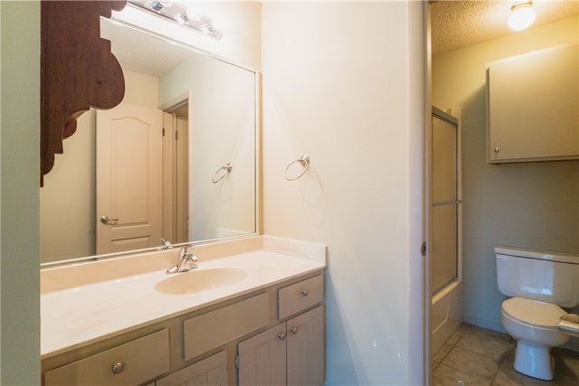 2538 E Sweetbriar Drive, Fayetteville, AR 72703