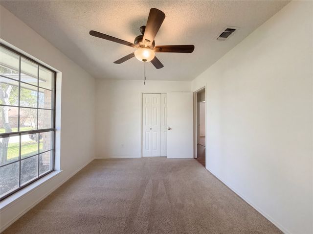 5120 Red River Drive, Arlington, TX 76017