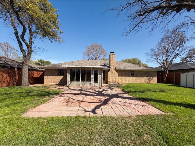 5120 Red River Drive, Arlington, TX 76017