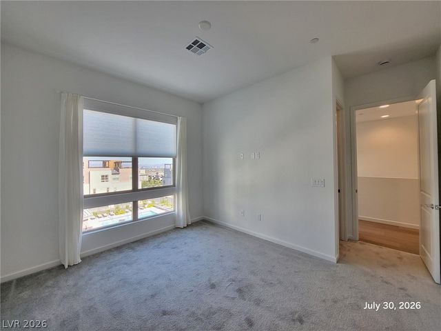 643 Fortis Creek Street, Las Vegas, NV 89138