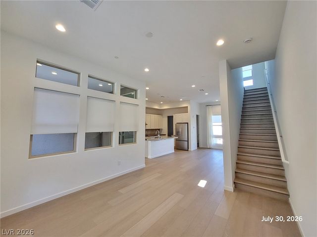 643 Fortis Creek Street, Las Vegas, NV 89138