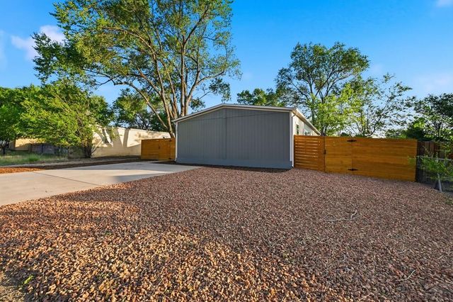 281 E Stewart Dr, Pueblo West, CO 81007