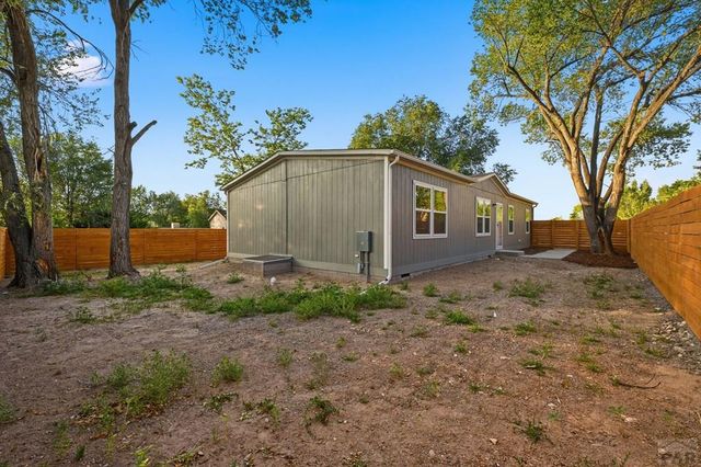 281 E Stewart Dr, Pueblo West, CO 81007