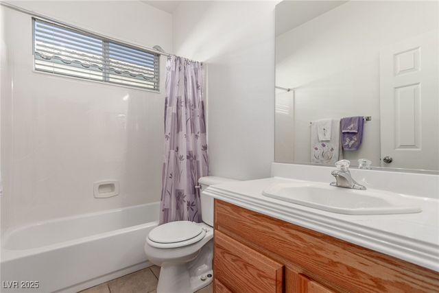 8239 Mozley Park Street, Las Vegas, NV 89113