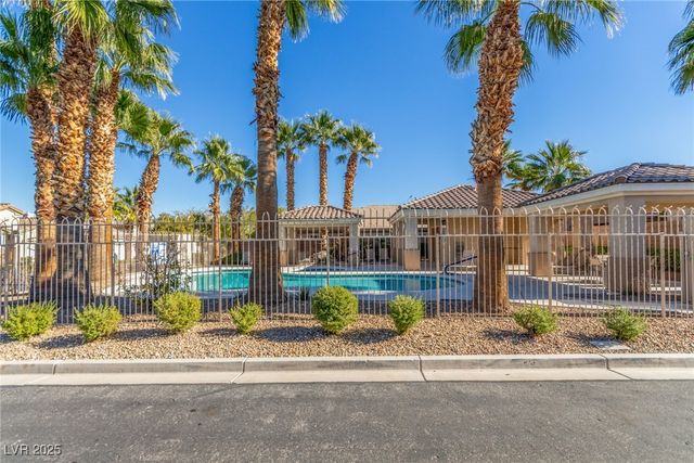 8239 Mozley Park Street, Las Vegas, NV 89113