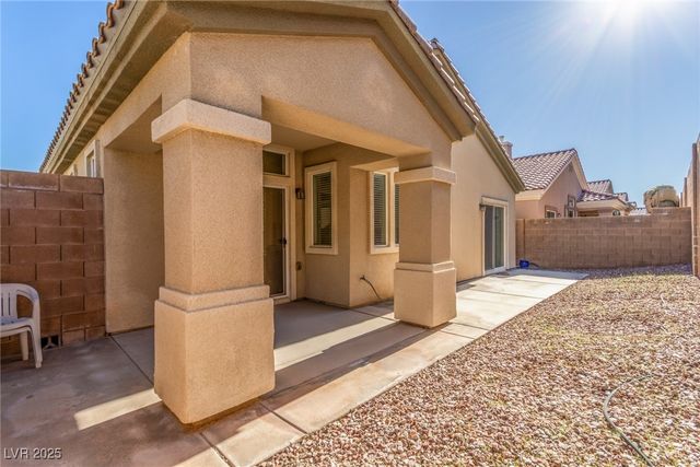 8239 Mozley Park Street, Las Vegas, NV 89113