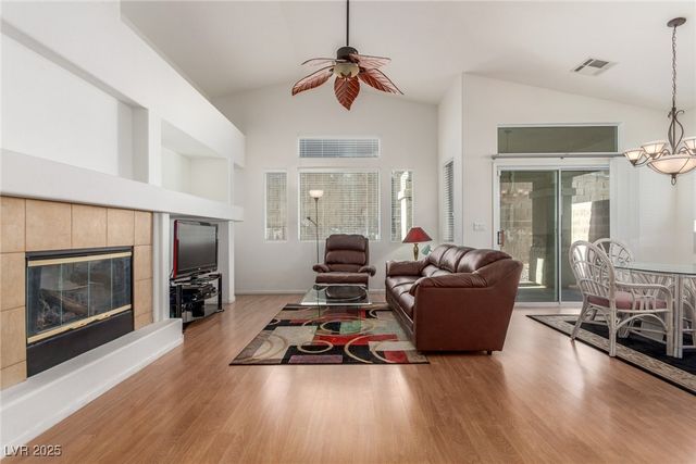 8239 Mozley Park Street, Las Vegas, NV 89113