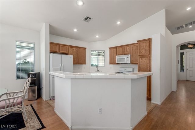 8239 Mozley Park Street, Las Vegas, NV 89113