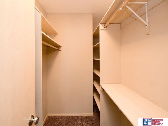 1901 Garret Lane, Lincoln, NE 68512