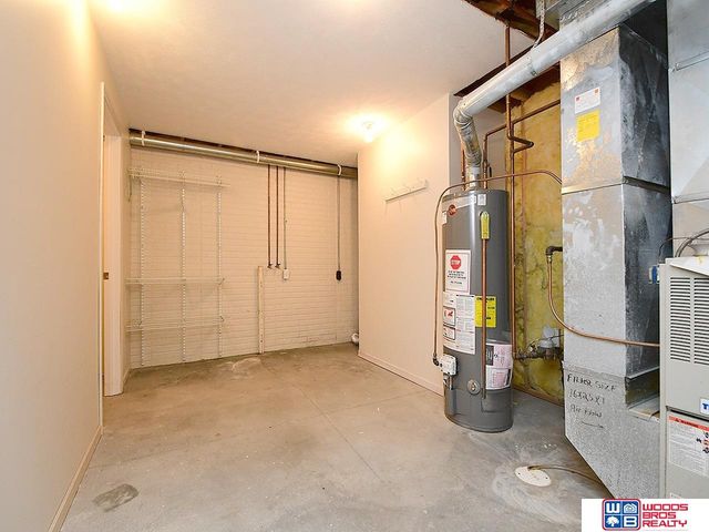 1901 Garret Lane, Lincoln, NE 68512