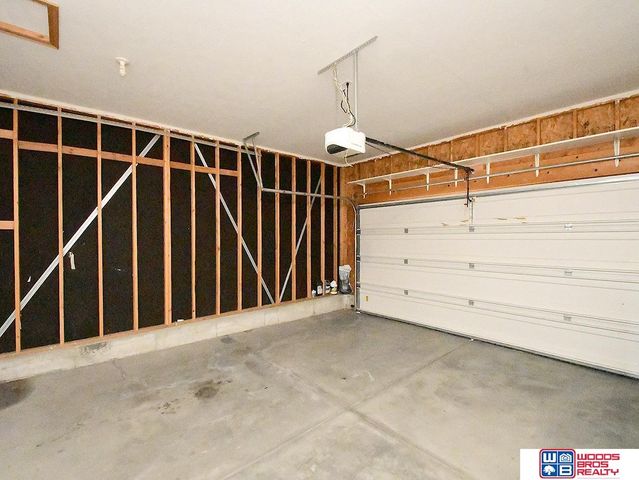 1901 Garret Lane, Lincoln, NE 68512