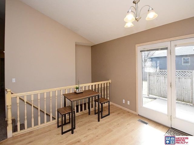 1901 Garret Lane, Lincoln, NE 68512