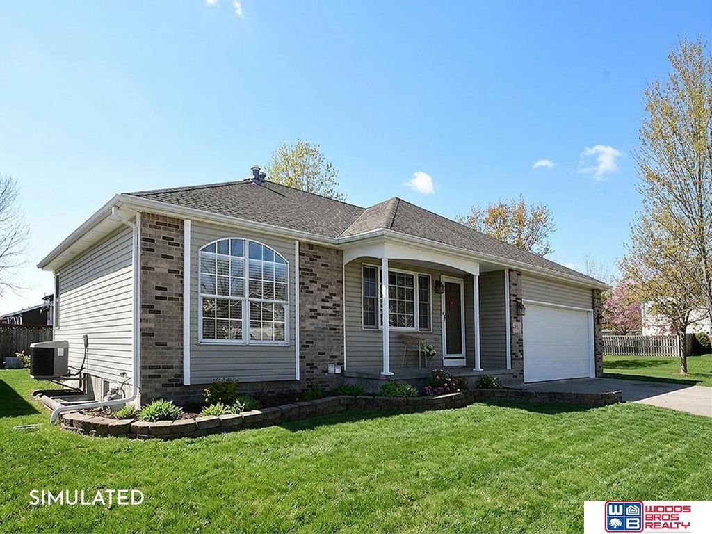 1901 Garret Lane, Lincoln, NE 68512