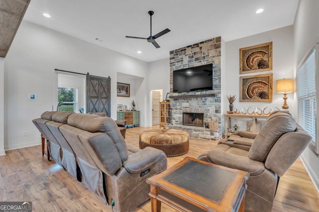 392 Georgian Pines Drive, Senoia, GA 30276
