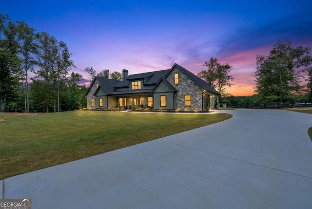 392 Georgian Pines Drive, Senoia, GA 30276