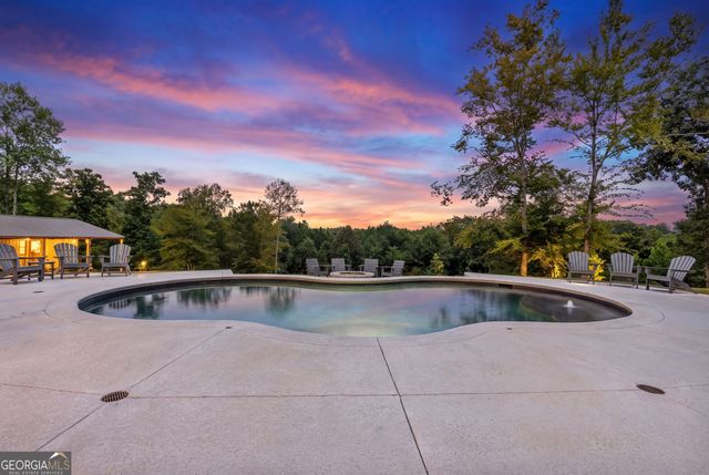 392 Georgian Pines Drive, Senoia, GA 30276