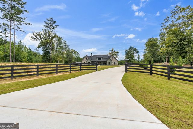 392 Georgian Pines Drive, Senoia, GA 30276