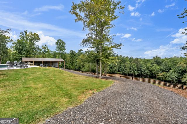 392 Georgian Pines Drive, Senoia, GA 30276