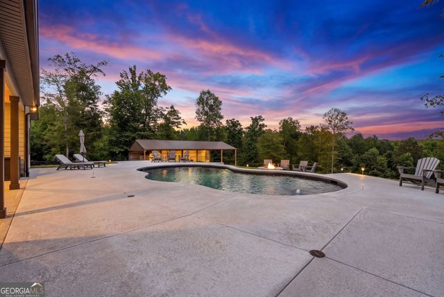 392 Georgian Pines Drive, Senoia, GA 30276