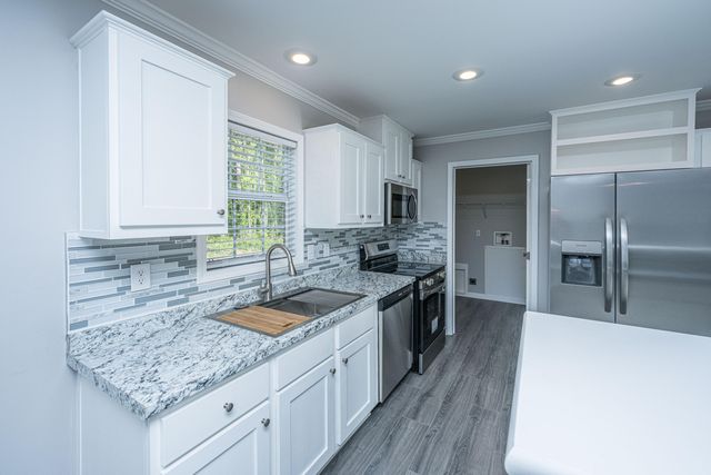 324 Bedford Road, Cross, SC 29436