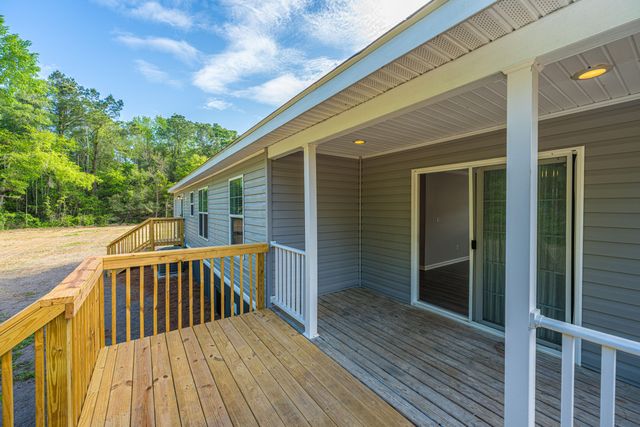 324 Bedford Road, Cross, SC 29436