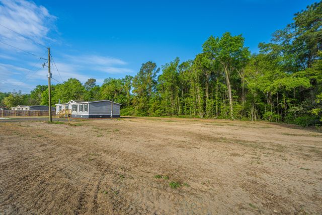324 Bedford Road, Cross, SC 29436