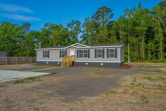 324 Bedford Road, Cross, SC 29436