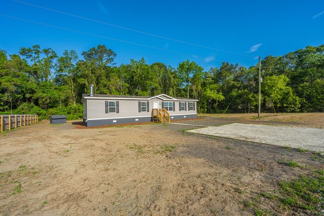 324 Bedford Road, Cross, SC 29436