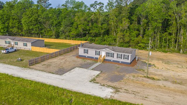 324 Bedford Road, Cross, SC 29436