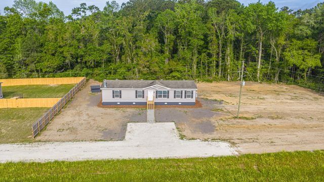 324 Bedford Road, Cross, SC 29436