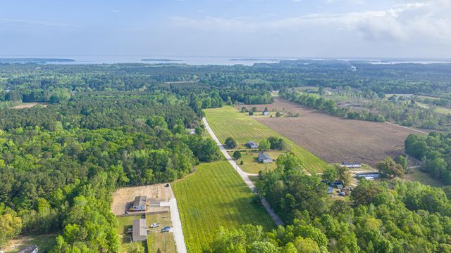324 Bedford Road, Cross, SC 29436
