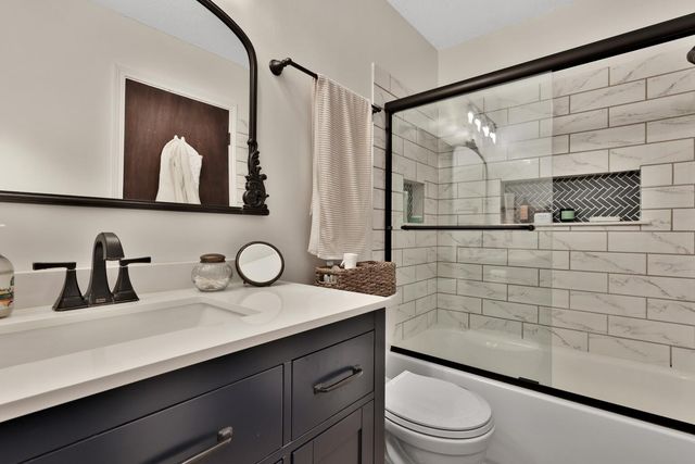 180 Wentworth Avenue W D, West Saint Paul, MN 55118