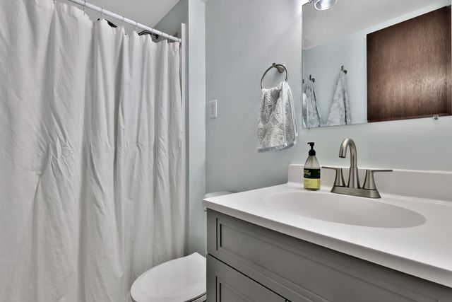 180 Wentworth Avenue W D, West Saint Paul, MN 55118