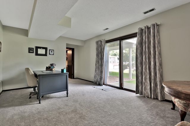 180 Wentworth Avenue W D, West Saint Paul, MN 55118