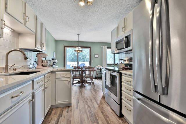 180 Wentworth Avenue W D, West Saint Paul, MN 55118