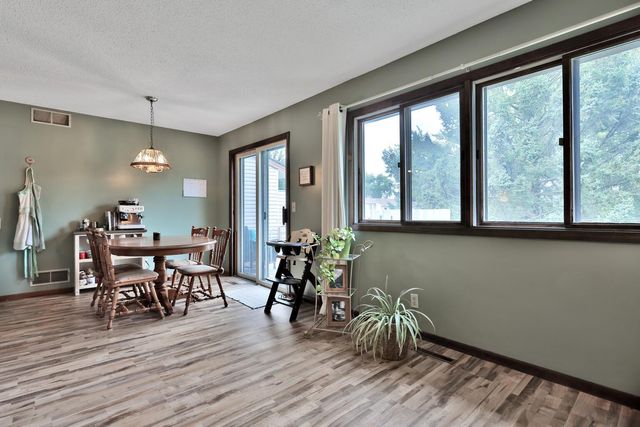 180 Wentworth Avenue W D, West Saint Paul, MN 55118